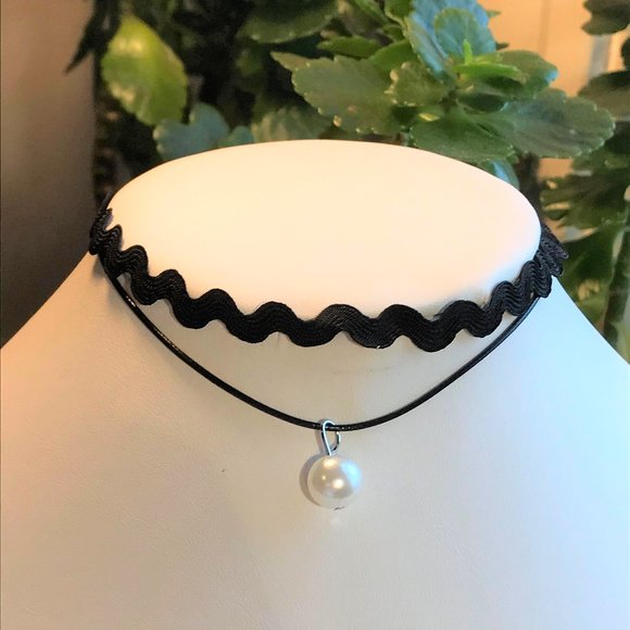 Girls Choker Necklace - Picture 1 of 4